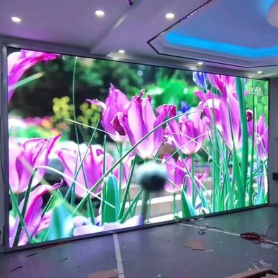 Painéis LED de alumínio leve com SMD2121 3-em-1 2.976Mm Pitch de pixels e exibição em cores