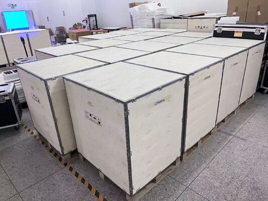 Tela LED para exterior com brilho IP65 à prova d'água 5000-6000cd/㎡ e tamanho de gabinete de 960x960mm para outdoor digital