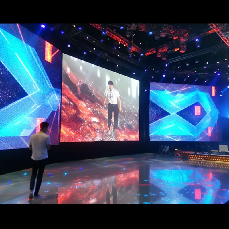 1920 x 1080 Display LED interior com 1500 nits Brilho e Tempo de resposta de 8ms